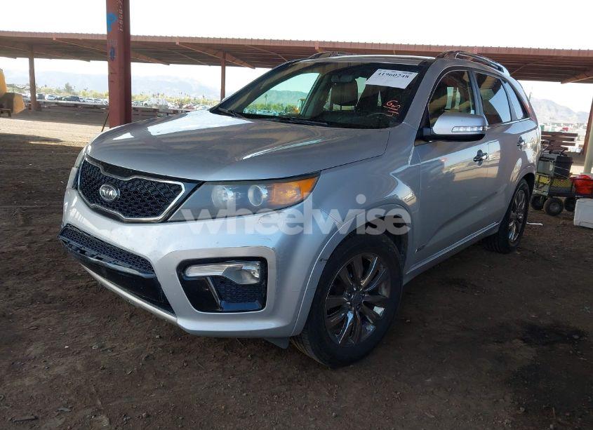 Photo 2 of 2012 Kia Sorento SX V6 (VIN 5XYKWDA24CG219699)