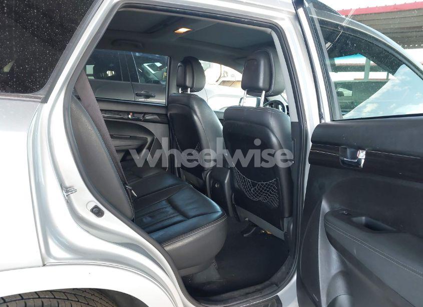 Photo 8 of 2012 Kia Sorento SX V6 (VIN 5XYKWDA24CG219699)