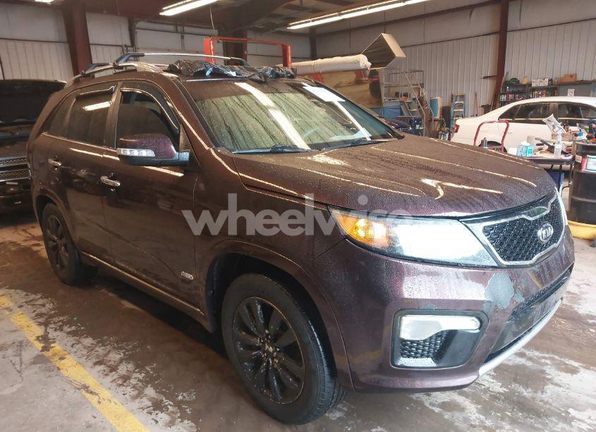2012 Kia Sorento SX V6 (VIN 5XYKWDA25CG195297) main photo