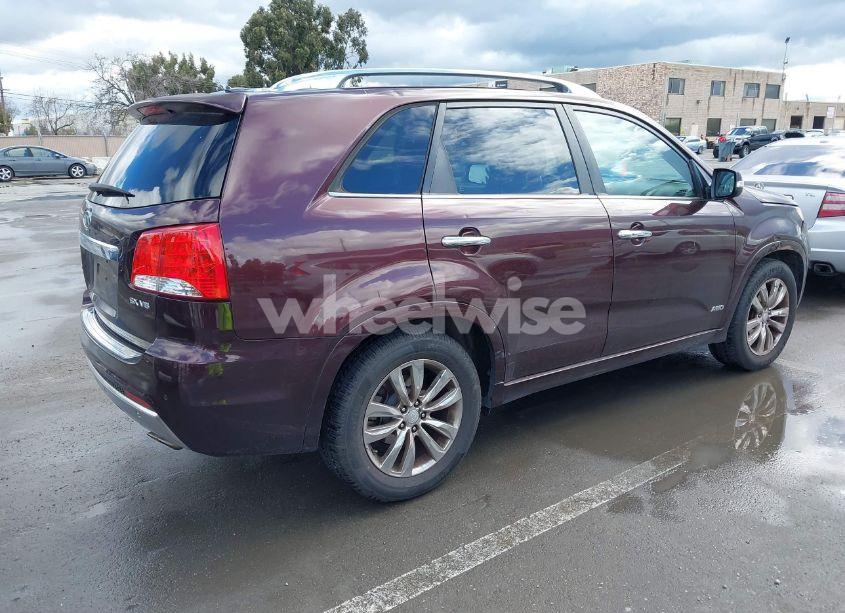 Photo 4 of 2012 Kia Sorento SX V6 (VIN 5XYKWDA25CG283654)