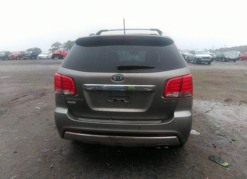 Photo 16 of 2013 Kia Sorento SX V6 (VIN 5XYKWDA25DG318453)