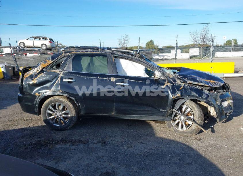 Photo 12 of 2012 Kia Sorento SX V6 (VIN 5XYKWDA26CG282979)