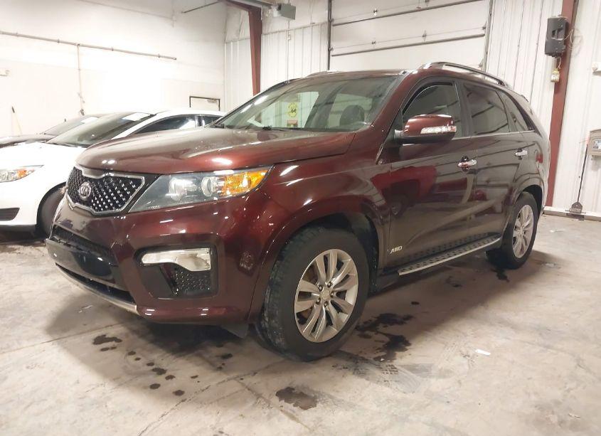 Photo 2 of 2013 Kia Sorento SX V6 (VIN 5XYKWDA26DG329364)