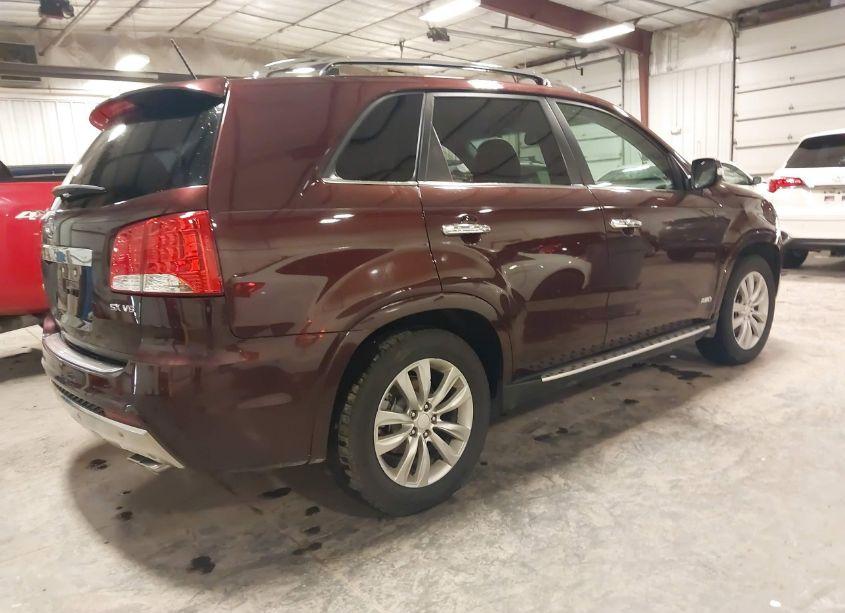 Photo 4 of 2013 Kia Sorento SX V6 (VIN 5XYKWDA26DG329364)