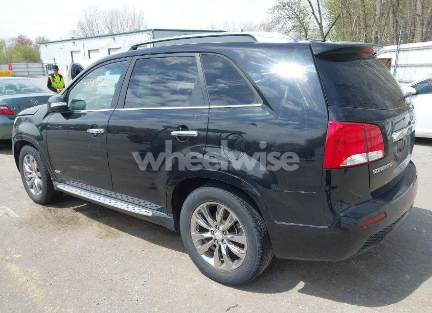 Photo 3 of 2013 Kia Sorento SX V6 (VIN 5XYKWDA26DG338145)