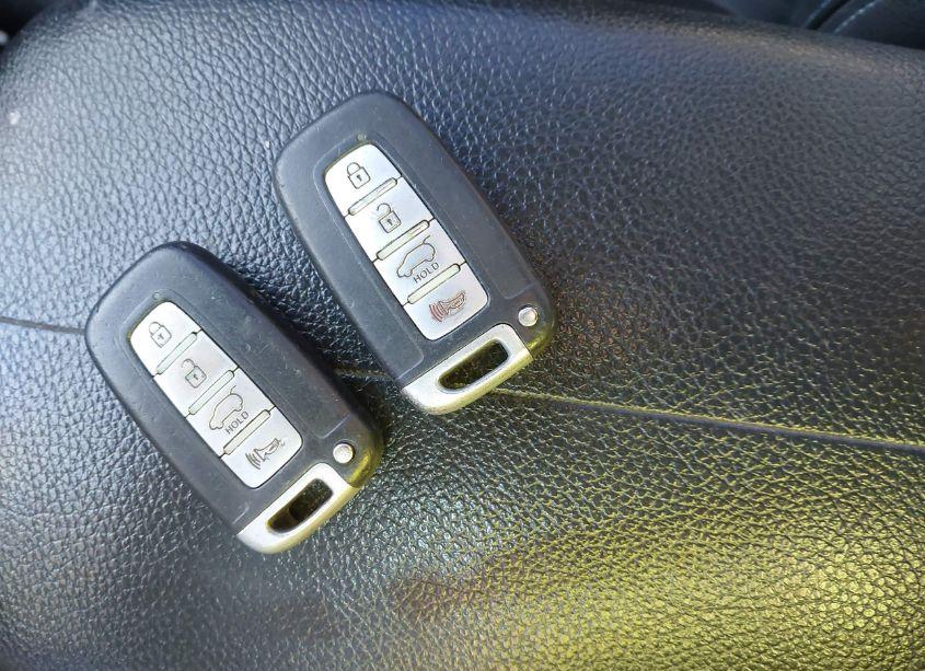 Photo 11 of 2012 Kia Sorento SX V6 (VIN 5XYKWDA27CG241809)