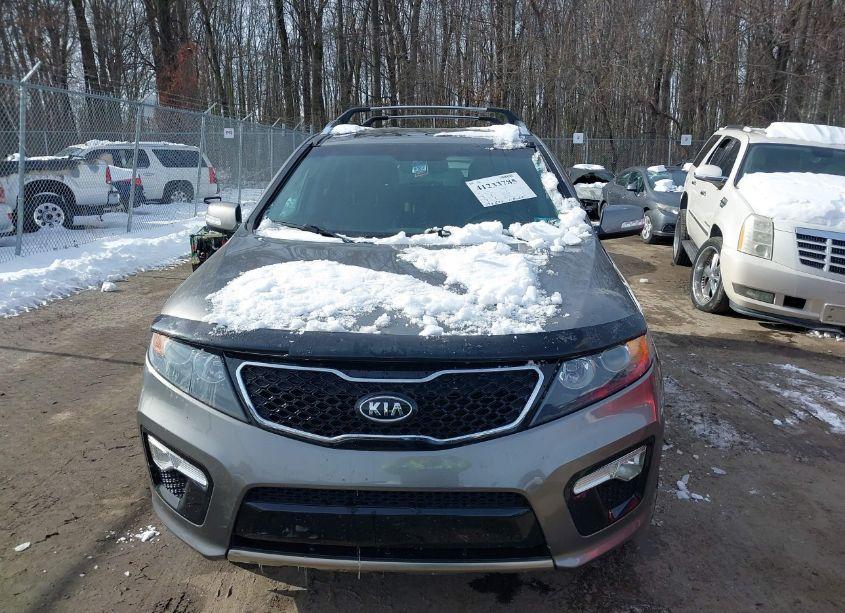 Photo 12 of 2013 Kia Sorento SX V6 (VIN 5XYKWDA27DG398371)