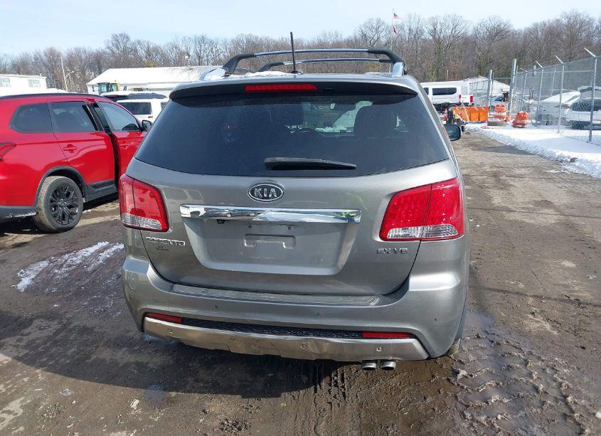 Photo 16 of 2013 Kia Sorento SX V6 (VIN 5XYKWDA27DG398371)