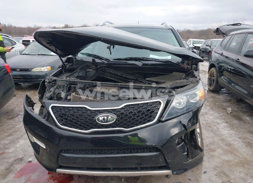 Photo 13 of 2013 Kia Sorento SX V6 (VIN 5XYKWDA28DG340057)