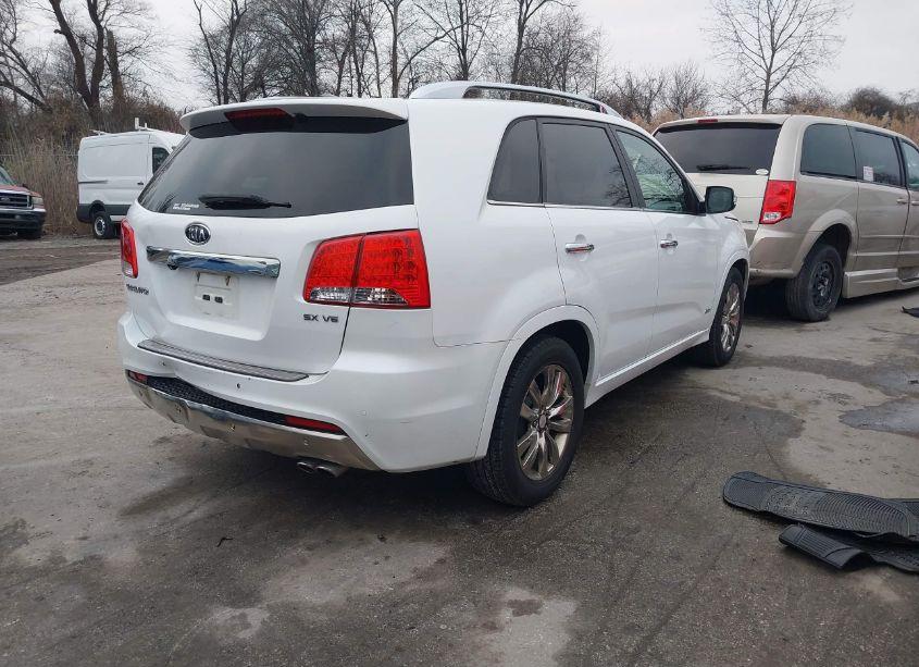 Photo 4 of 2013 Kia Sorento SX V6 (VIN 5XYKWDA28DG358199)