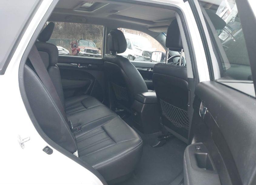 Photo 8 of 2013 Kia Sorento SX V6 (VIN 5XYKWDA28DG358199)