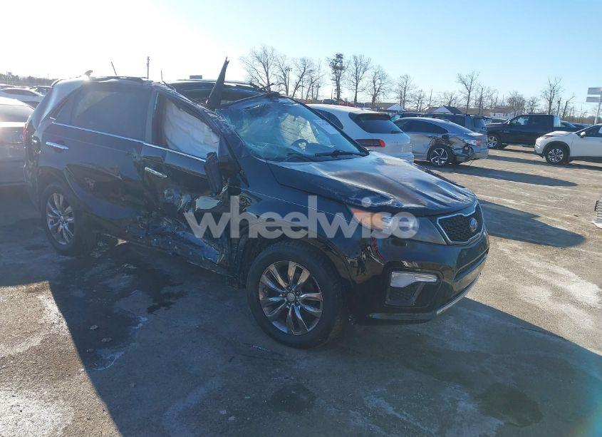 2013 Kia Sorento SX V6 (VIN 5XYKWDA28DG367307) main photo