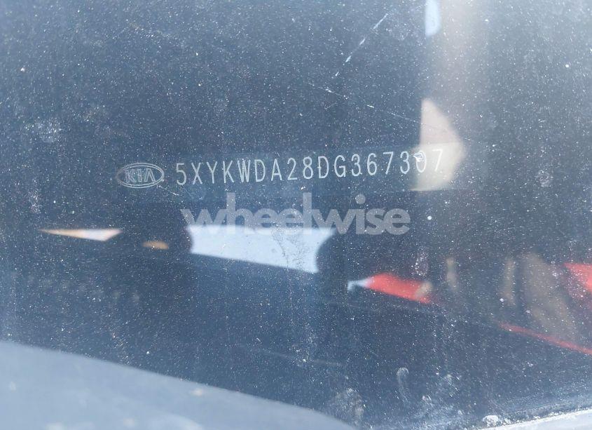 Photo 9 of 2013 Kia Sorento SX V6 (VIN 5XYKWDA28DG367307)