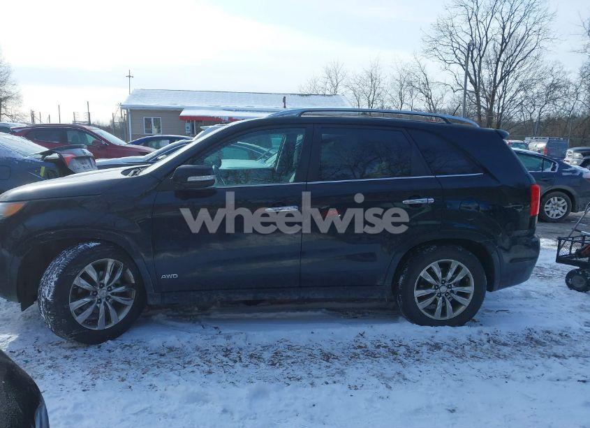 Photo 15 of 2013 Kia Sorento SX V6 (VIN 5XYKWDA29DG335501)