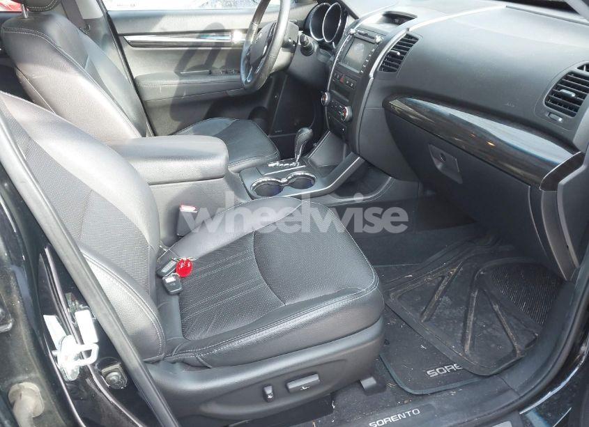 Photo 5 of 2013 Kia Sorento SX V6 (VIN 5XYKWDA29DG335501)