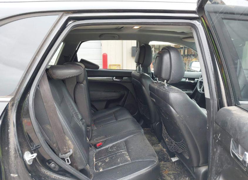 Photo 8 of 2011 Kia Sorento SX V6 (VIN 5XYKWDA2XBG094819)