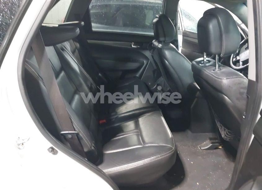 Photo 8 of 2011 Kia Sorento SX V6 (VIN 5XYKWDA2XBG101803)