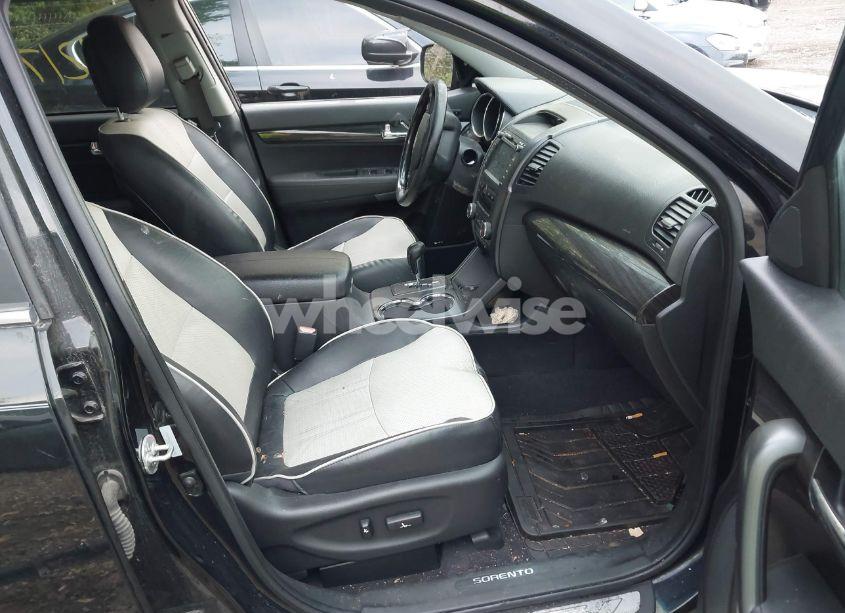 Photo 5 of 2012 Kia Sorento SX V6 (VIN 5XYKWDA2XCG249726)