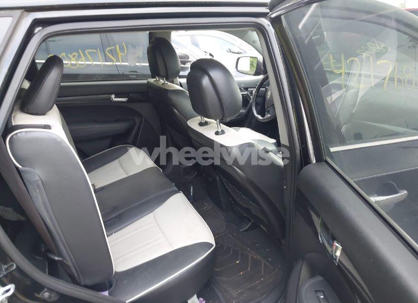 Photo 8 of 2012 Kia Sorento SX V6 (VIN 5XYKWDA2XCG249726)