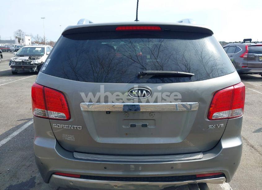 Photo 15 of 2013 Kia Sorento SX V6 (VIN 5XYKWDA2XDG323728)
