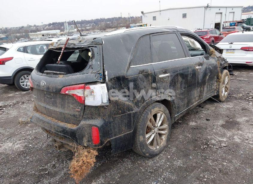 Photo 4 of 2014 Kia Sorento LIMITED V6 (VIN 5XYKWDA70EG440053)