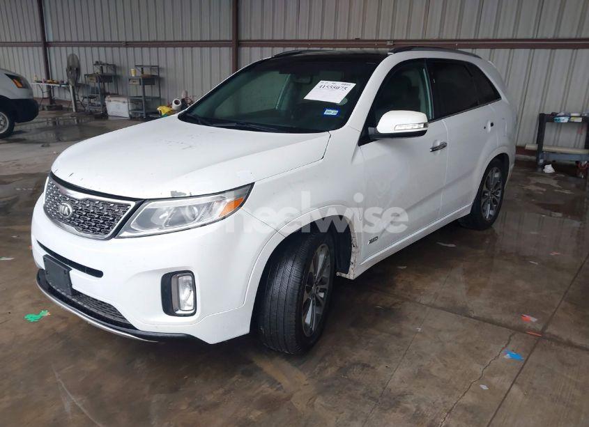Photo 2 of 2014 Kia Sorento SX V6 (VIN 5XYKWDA70EG547281)
