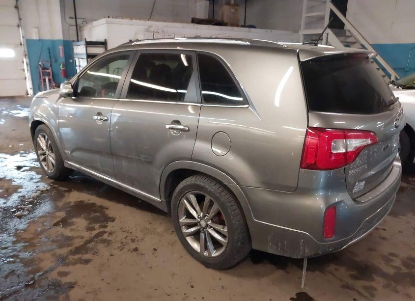 Photo 3 of 2015 Kia Sorento LIMITED V6 (VIN 5XYKWDA71FG578671)