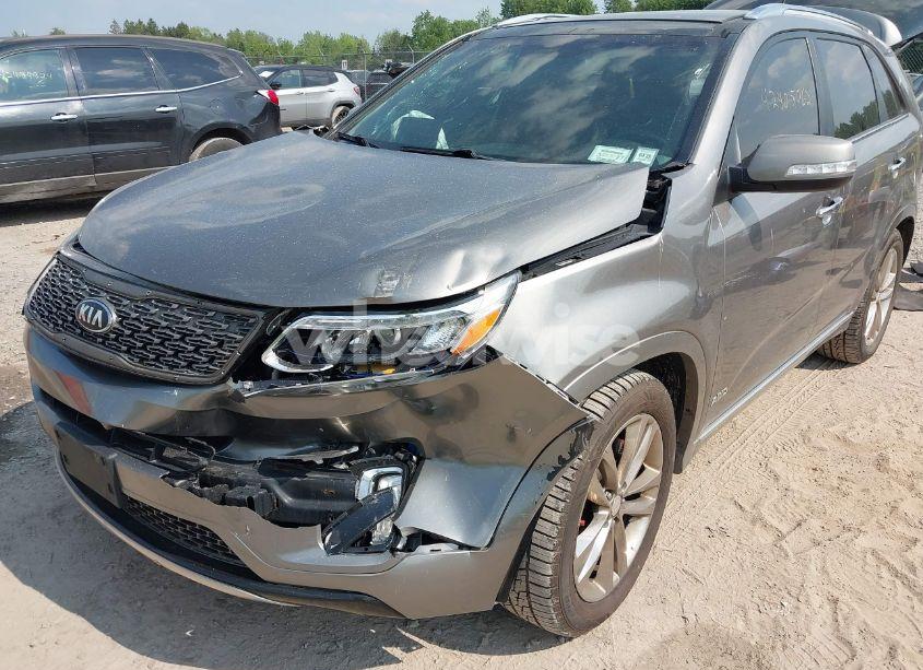 Photo 6 of 2015 Kia Sorento LIMITED V6 (VIN 5XYKWDA71FG582008)