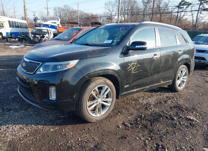 Photo 2 of 2014 Kia Sorento LIMITED V6 (VIN 5XYKWDA72EG449000)