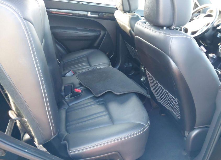 Photo 8 of 2014 Kia Sorento LIMITED V6 (VIN 5XYKWDA72EG449000)