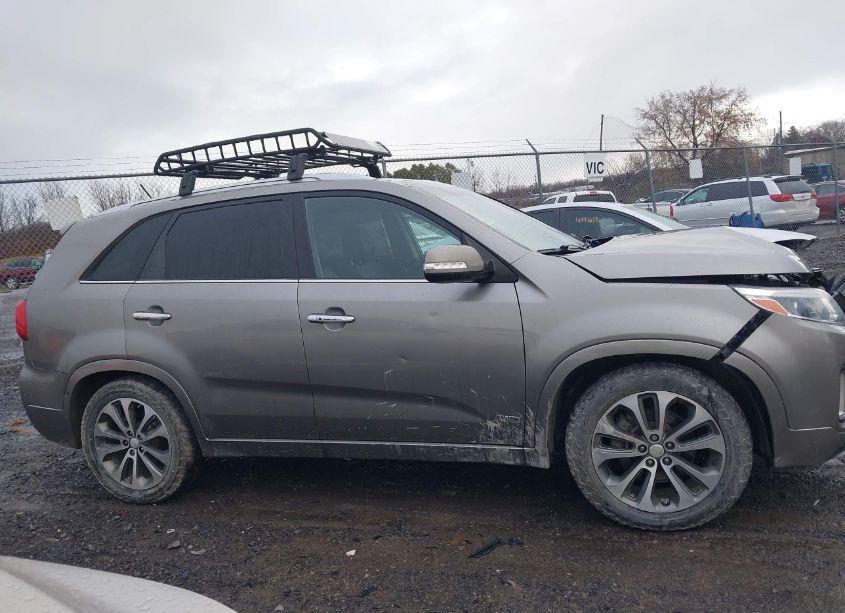 Photo 14 of 2015 Kia Sorento SX V6 (VIN 5XYKWDA72FG627439)