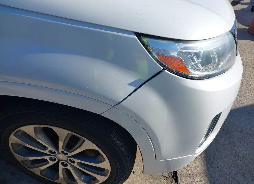 Photo 6 of 2015 Kia Sorento SX V6 (VIN 5XYKWDA72FG627862)