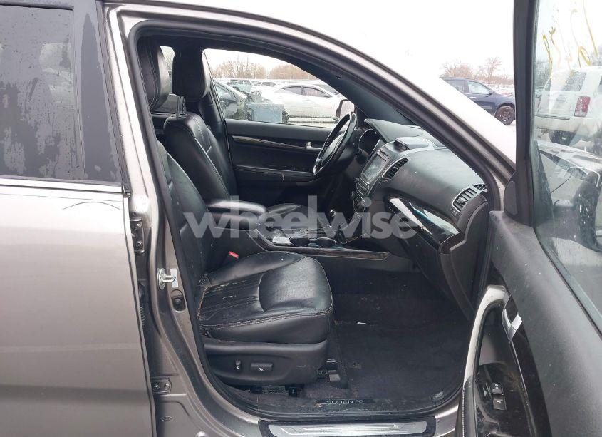 Photo 5 of 2014 Kia Sorento LIMITED V6 (VIN 5XYKWDA74EG538342)