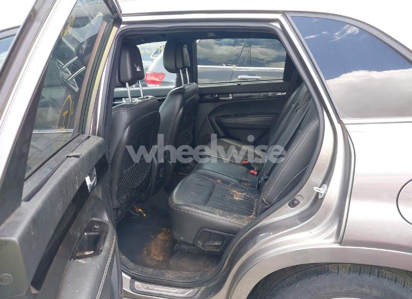 Photo 8 of 2014 Kia Sorento LIMITED V6 (VIN 5XYKWDA74EG538342)