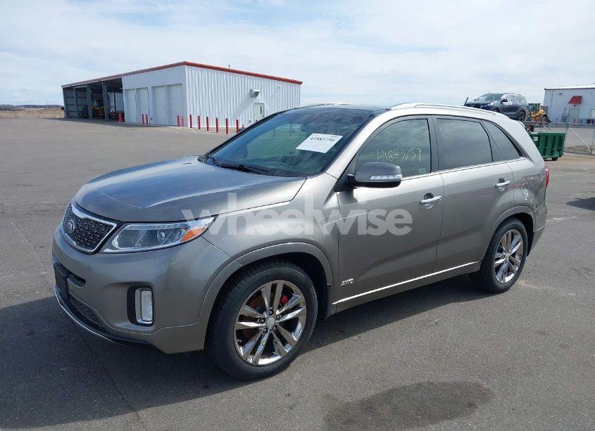 Photo 2 of 2014 Kia Sorento LIMITED V6 (VIN 5XYKWDA75EG453820)