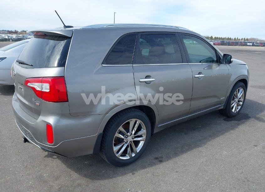 Photo 4 of 2014 Kia Sorento LIMITED V6 (VIN 5XYKWDA75EG453820)