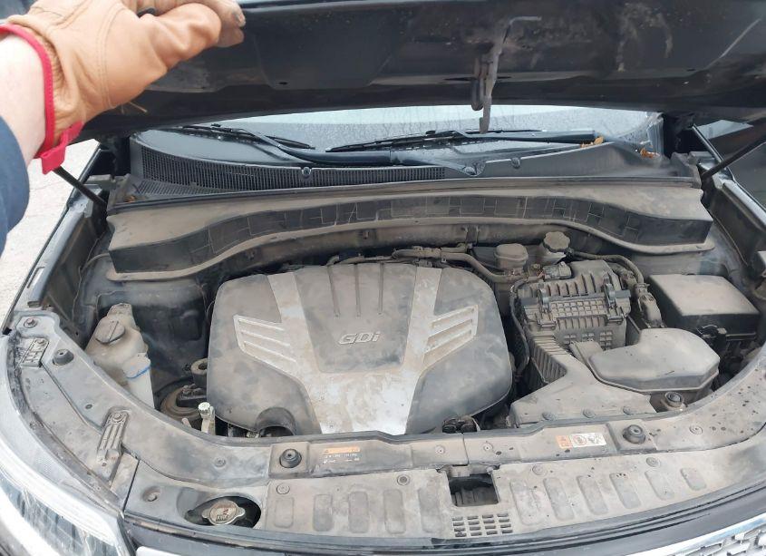 Photo 10 of 2015 Kia Sorento SX V6 (VIN 5XYKWDA75FG614782)