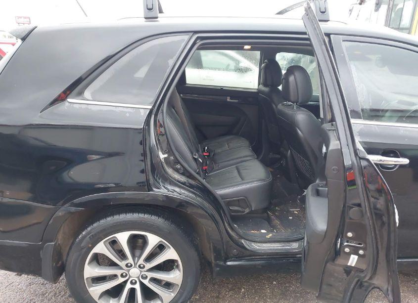 Photo 8 of 2015 Kia Sorento SX V6 (VIN 5XYKWDA75FG614782)