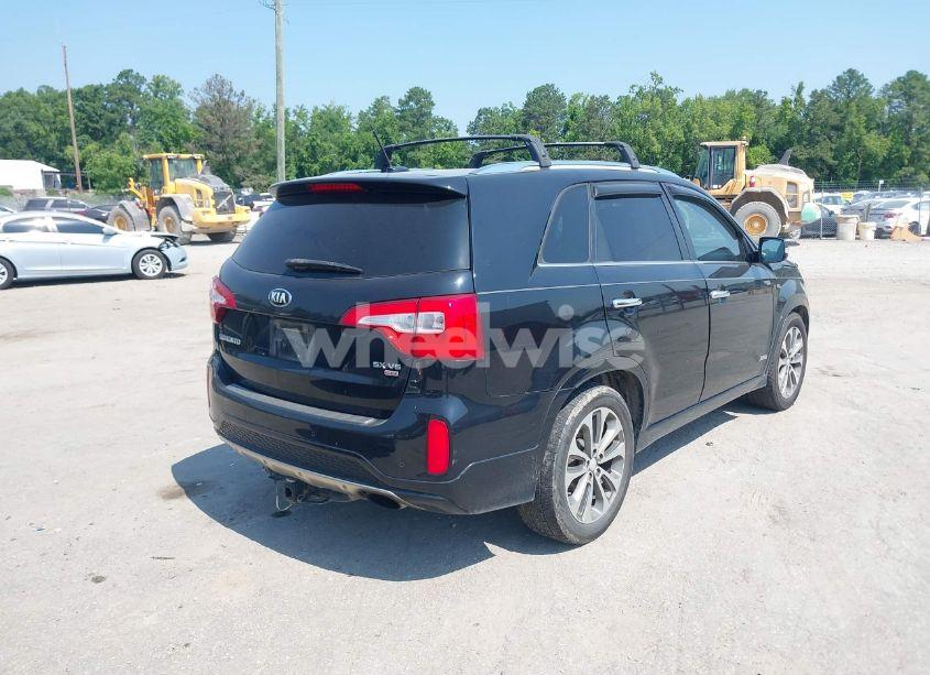 Photo 4 of 2015 Kia Sorento SX V6 (VIN 5XYKWDA76FG551840)