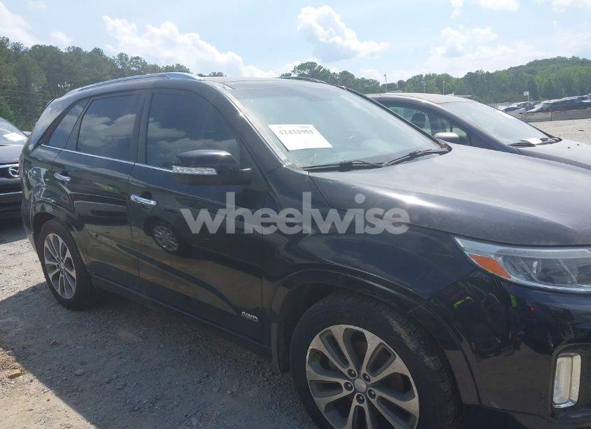 Photo 13 of 2015 Kia Sorento SX V6 (VIN 5XYKWDA76FG555631)