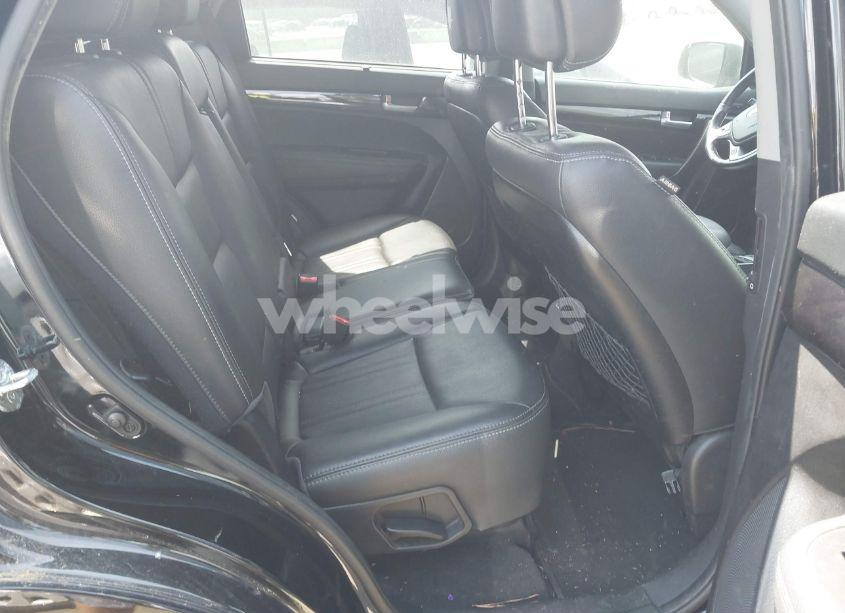 Photo 8 of 2015 Kia Sorento SX V6 (VIN 5XYKWDA76FG555631)