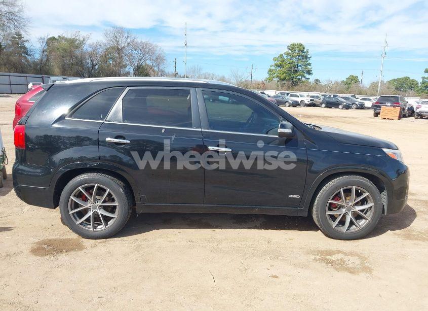 Photo 12 of 2014 Kia Sorento LIMITED V6 (VIN 5XYKWDA77EG471803)
