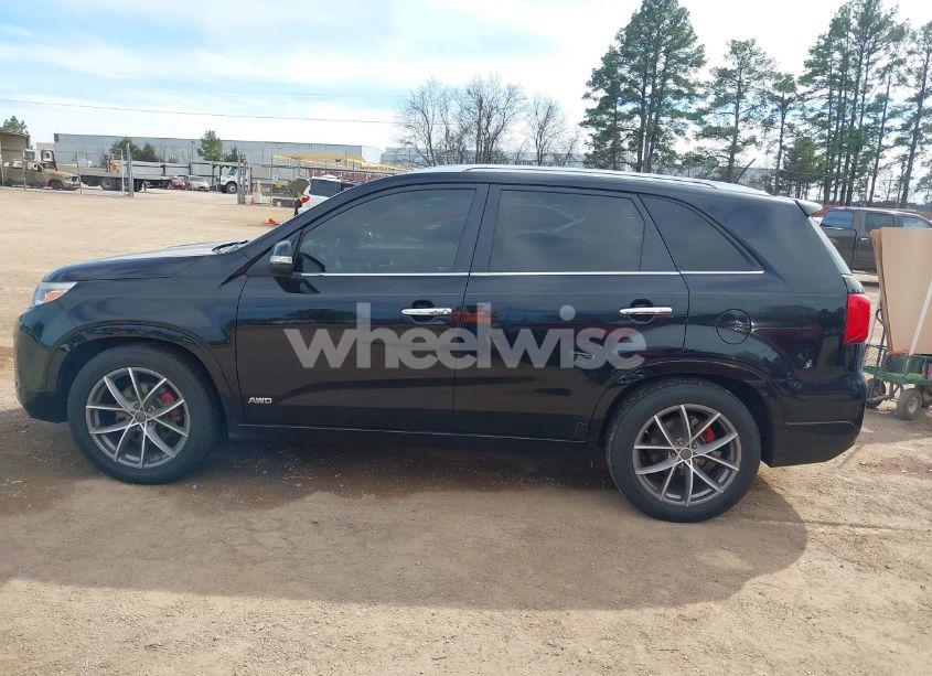 Photo 13 of 2014 Kia Sorento LIMITED V6 (VIN 5XYKWDA77EG471803)