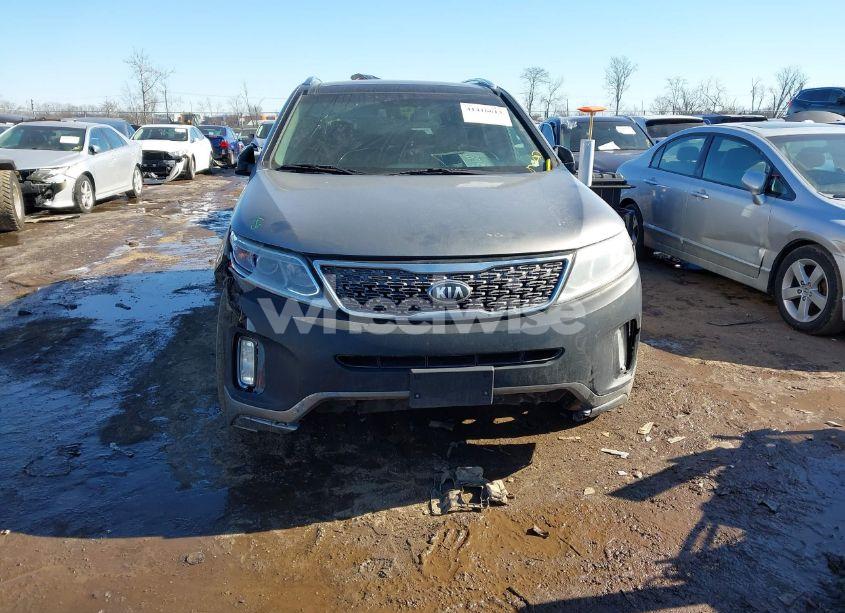 Photo 13 of 2015 Kia Sorento SX V6 (VIN 5XYKWDA77FG647122)