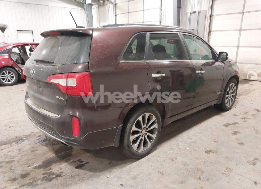 Photo 4 of 2015 Kia Sorento SX V6 (VIN 5XYKWDA78FG624514)