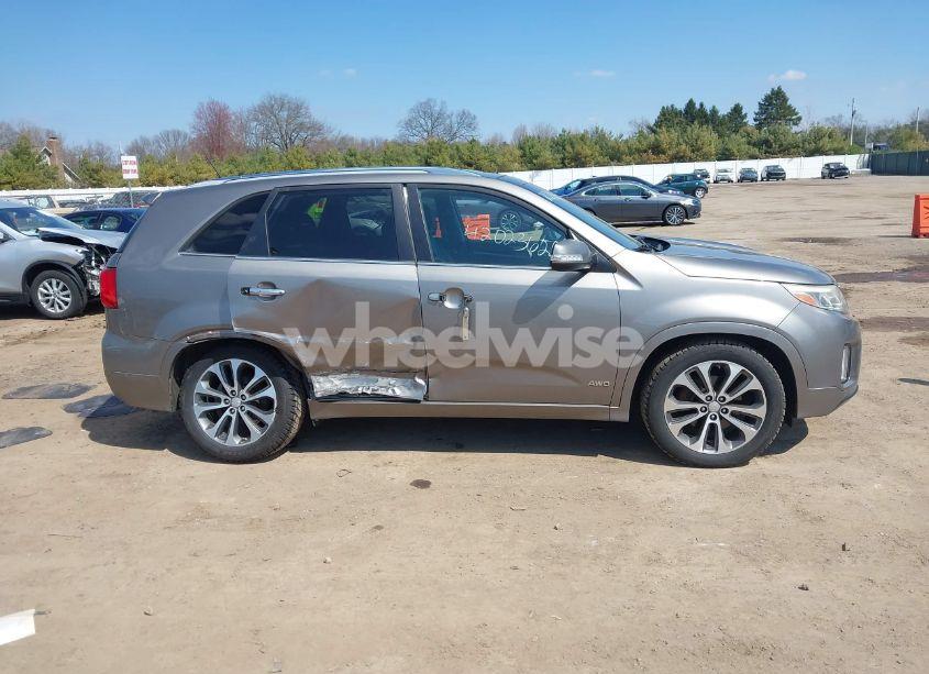 Photo 13 of 2014 Kia Sorento SX V6 (VIN 5XYKWDA79EG448183)