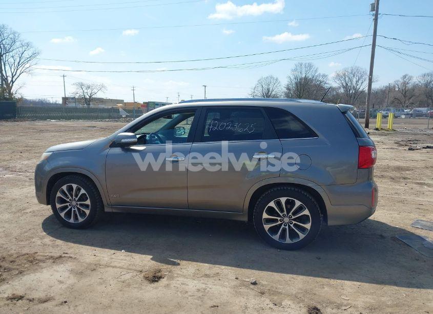 Photo 14 of 2014 Kia Sorento SX V6 (VIN 5XYKWDA79EG448183)