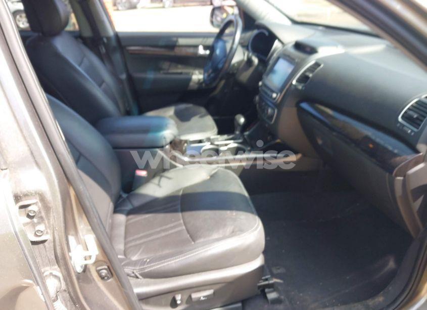 Photo 5 of 2014 Kia Sorento SX V6 (VIN 5XYKWDA79EG448183)