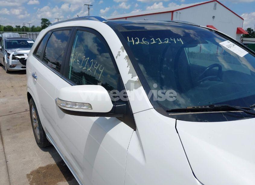 Photo 6 of 2014 Kia Sorento LIMITED V6 (VIN 5XYKWDA7XEG443445)