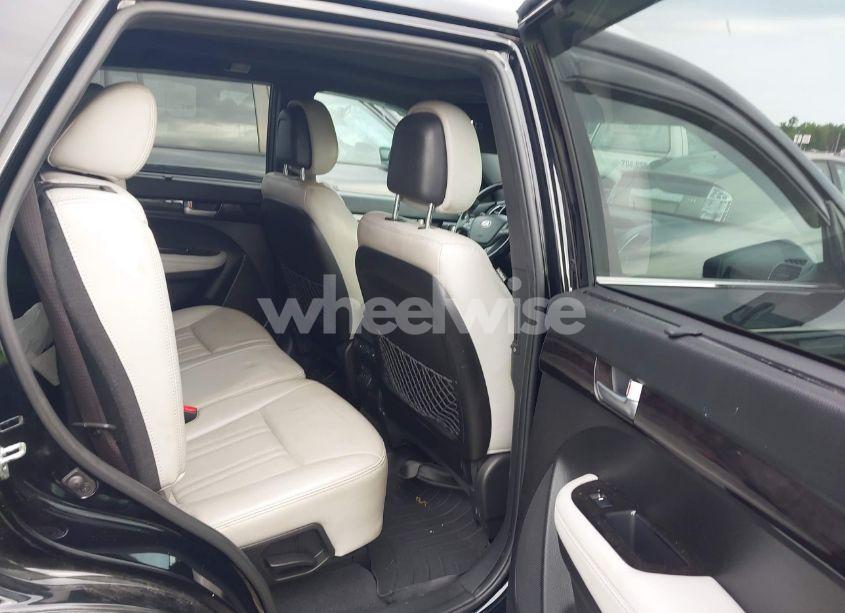 Photo 8 of 2014 Kia Sorento LIMITED V6 (VIN 5XYKWDA7XEG485405)